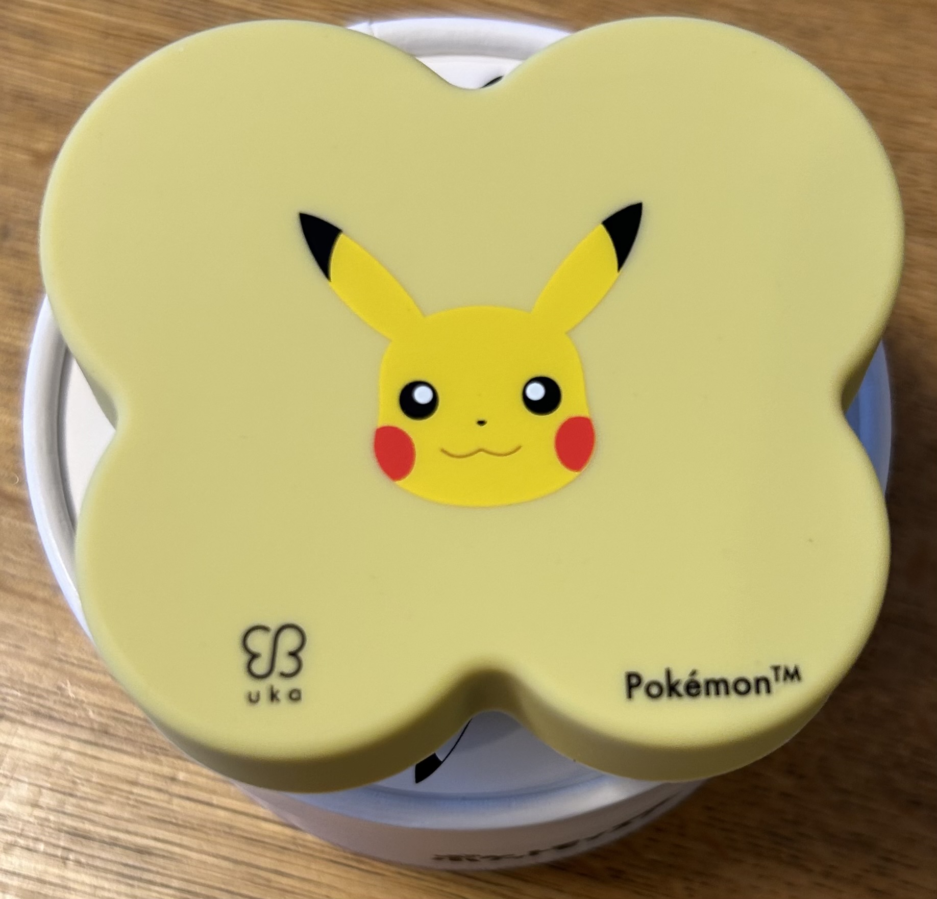 uka スカルプブラシ ポケモン